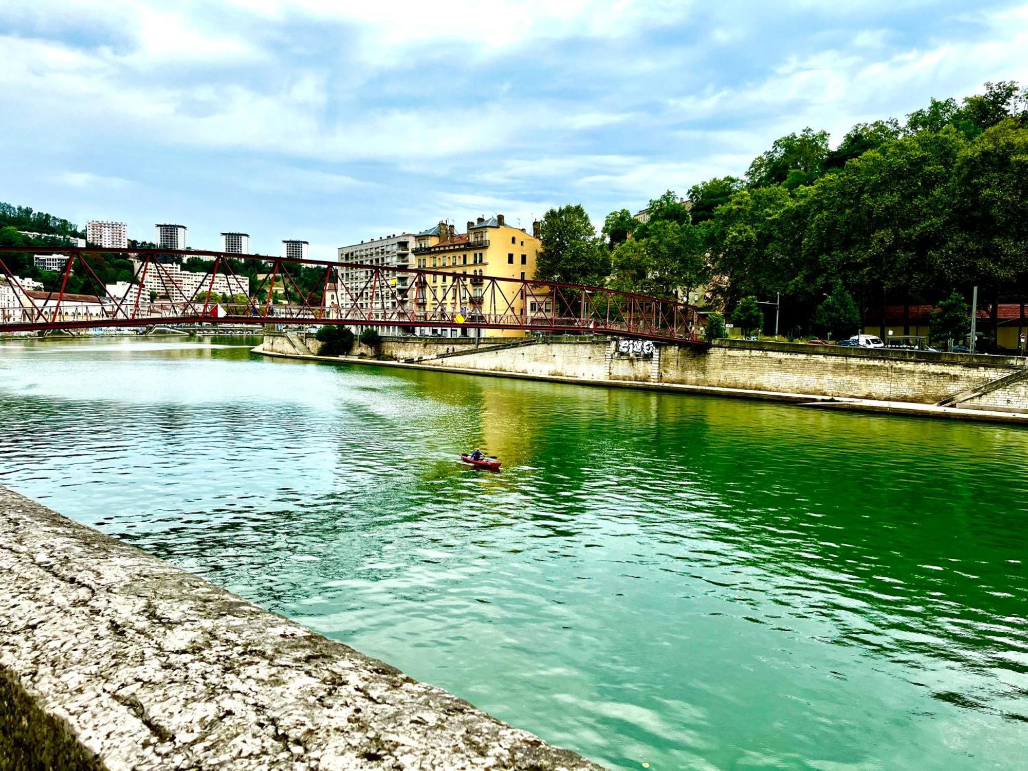 Apartamento Vue Sur L'Eau Lyon Exterior foto